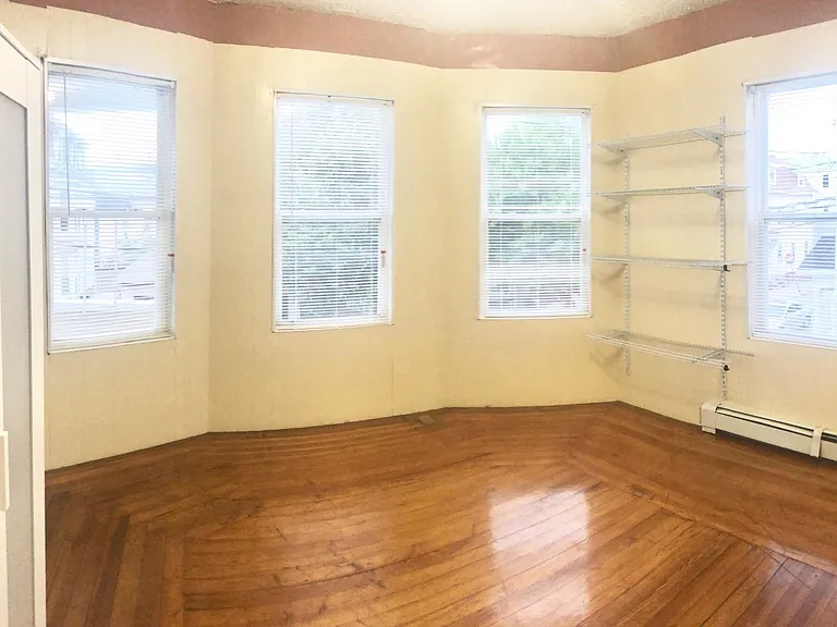 85 Vinton St #4BR — Photo 7