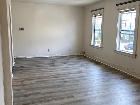 2nd image of 1012 N Garfield Ave #C