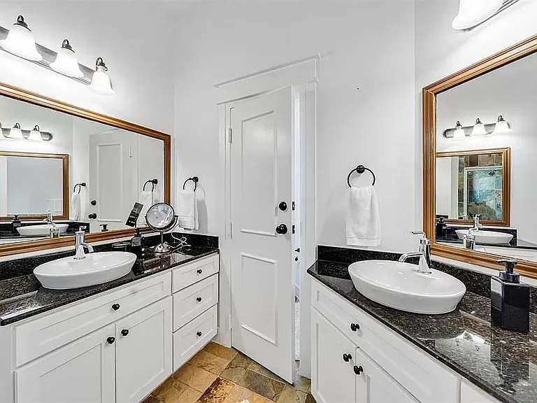 5522 Larkin St #A — Photo 20