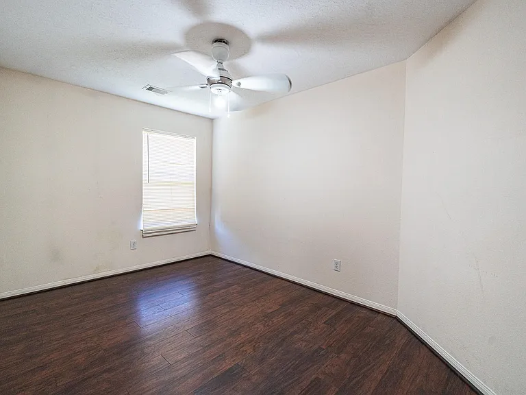 19538 Narcissus Brook Ln — Photo 16