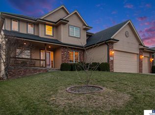 2214 N 169th St, Omaha, NE 68116