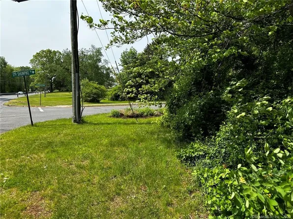 175 Shunpike Road, Cromwell, CT 06416