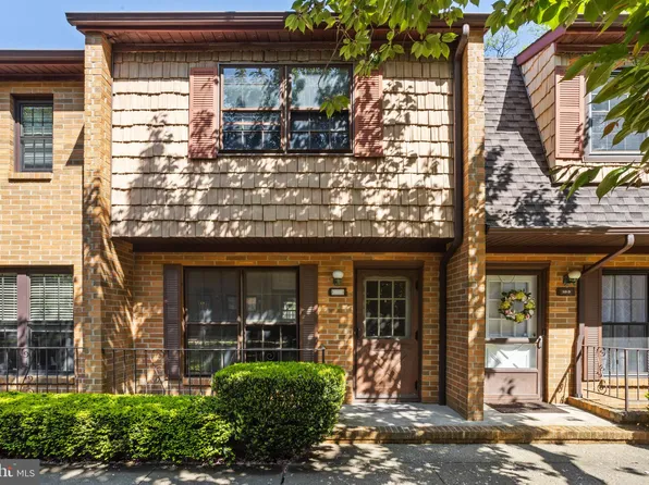 301 Spring St Unit 30, Red Bank, NJ 07701