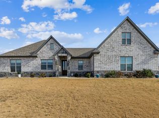 115 S Silver Saddle Trl, Weatherford, TX 76087