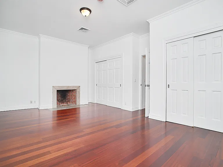 353 E 19th St #3 — Photo 8