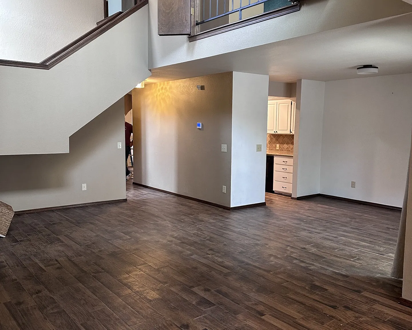 3 bed, 2082 sqft, $1,995 — Photo 4