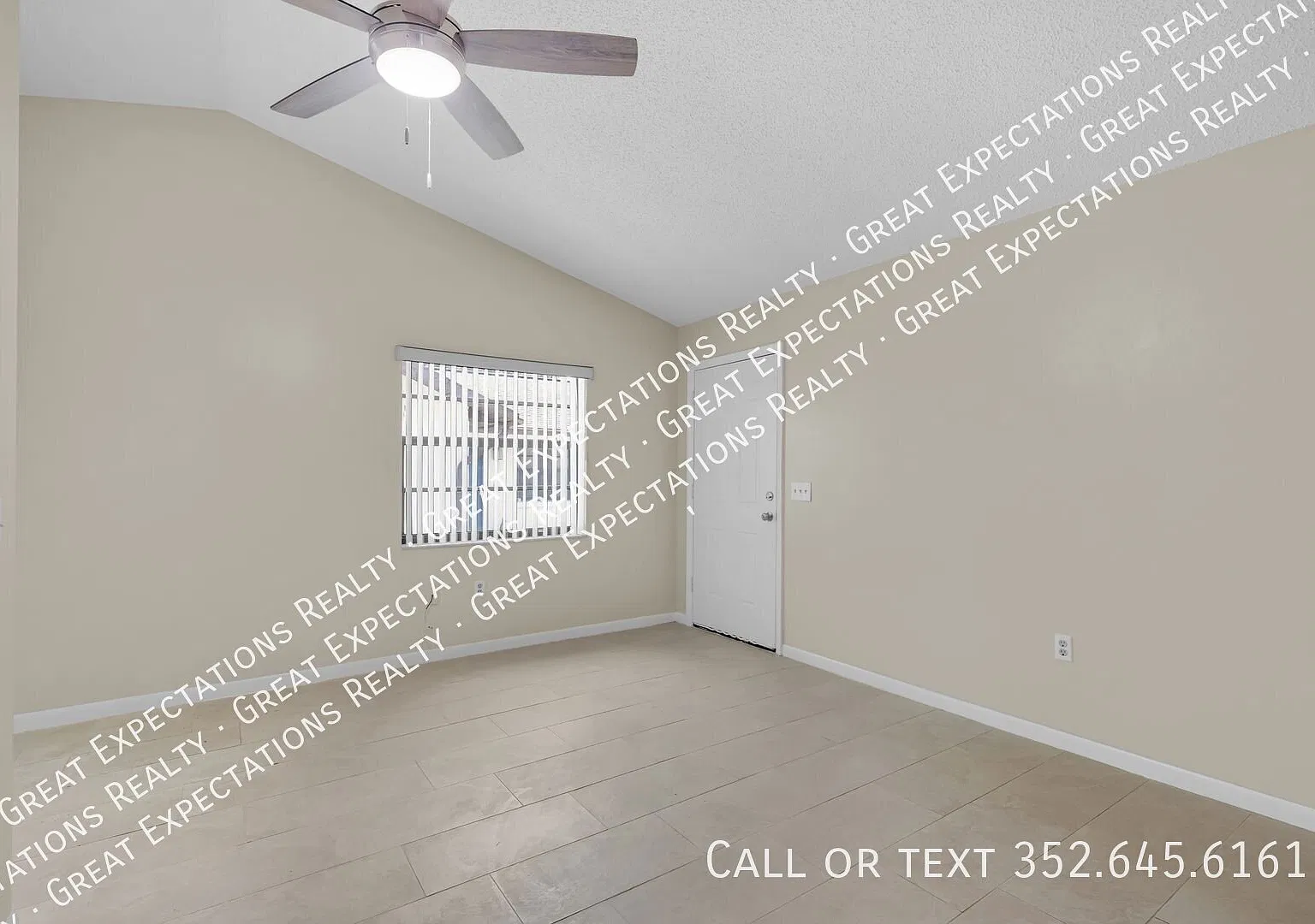 1 Bedroom Duplex In NE Ocala / Silver Springs Area — Photo 3