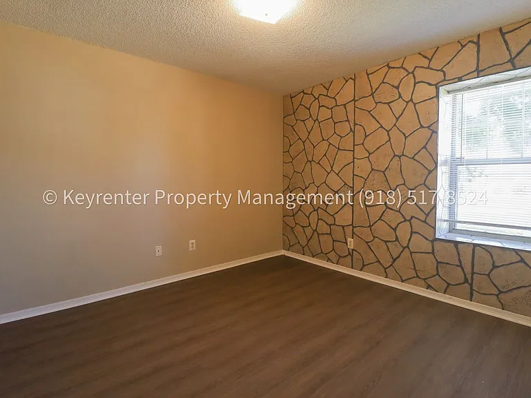 1541 S 137th East Ave — Photo 22