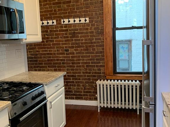 3rd image of 197 E 7th St #6