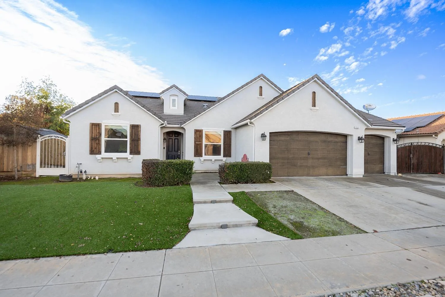 3332 Whiteash Ave photo 1