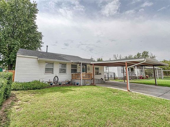 2nd image of 4724 SE 23rd St
