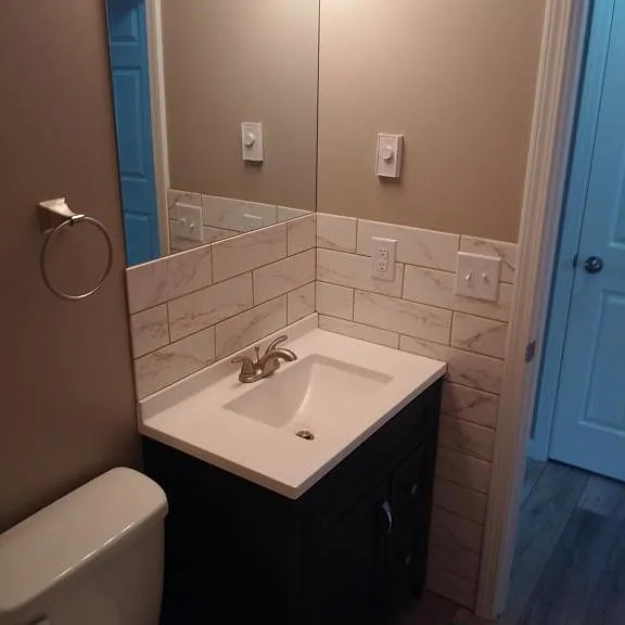 3405 Redbud Dr #B — Photo 6