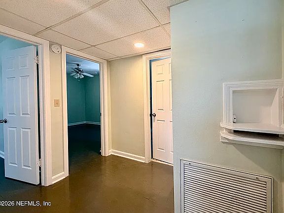 5th image of 2542 Spring Park Rd #2542