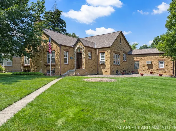 120 W Madison St, Villa Park, IL 60181