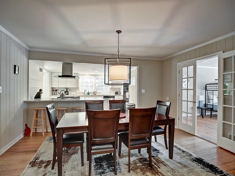 2885 Duke Of Gloucester St — Photo 10