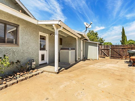 3rd image of 1209 Sheffield Way