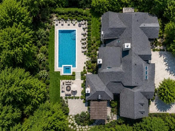 366 Blackland Rd NW, Atlanta, GA 30342