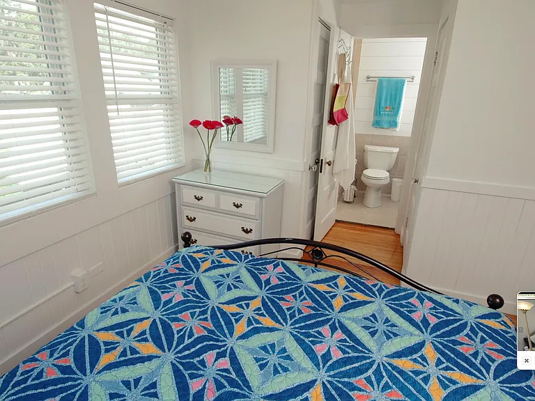 547 Ocean Blvd #4 — Photo 5