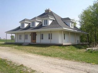 3118 Cottage Hill Rd, Paw Paw, IL 61353