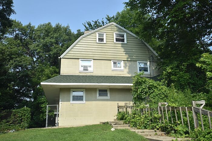 1st image of 1311 Montgomery Rd APT 3