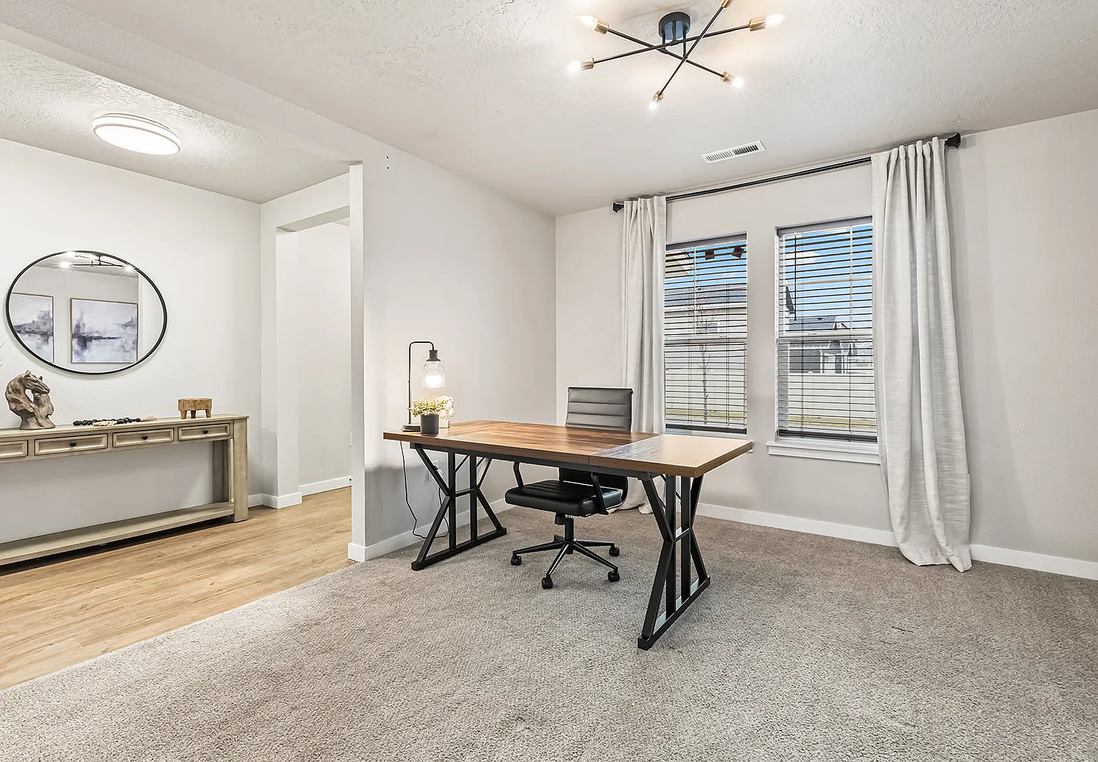 5 bed, 2992 sqft, $8,500 — Photo 4