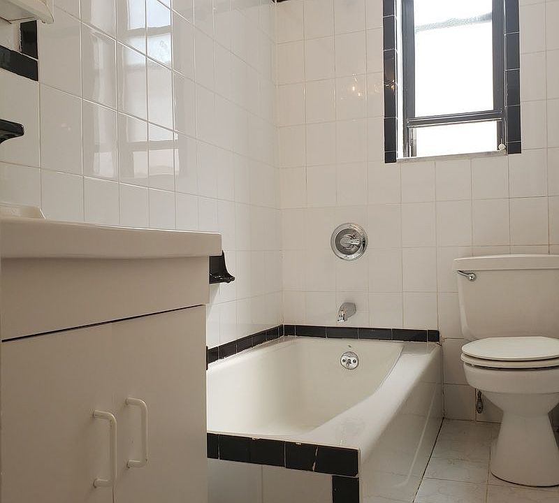 1st image of 140 E 17th St APT 6D
