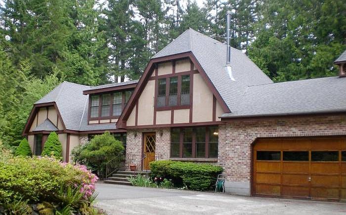 Beautiful Tudor style hom