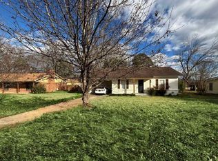 119 S McSweyn Pl, Bruce, MS 38915