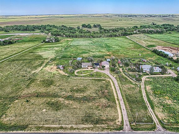5th image of 870 S Bonnie Lane
