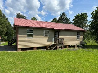 2 Fieldview Dr, Roxie, MS 39661