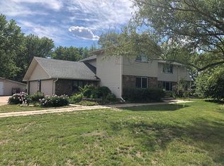 105 Corydon Dr, Elk Point, SD 57025