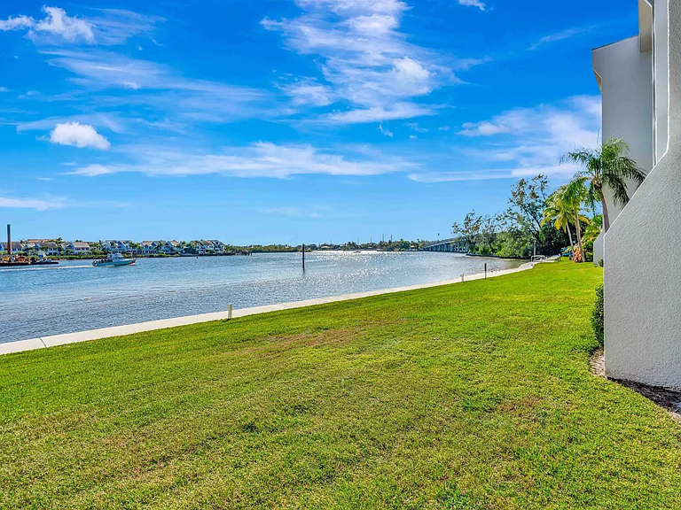1542 Jupiter Cove Dr #104 — Photo 38