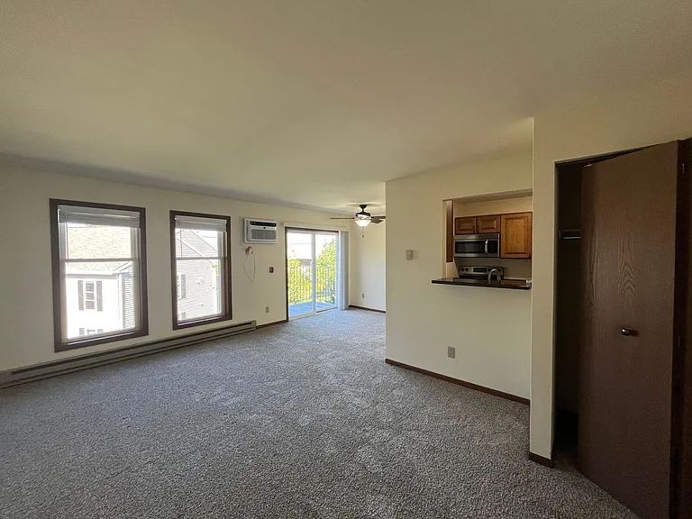 High Point Commons Apartments — Photo 105