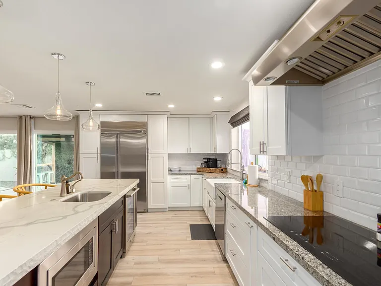 5009 E Le Marche Ave — Photo 9