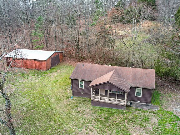 3rd image of 4986 Spring Place Rd SE