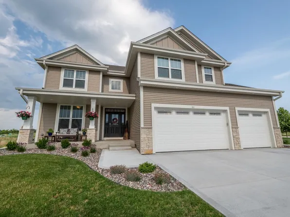 461 Reeds DRIVE, West Bend, WI 53095