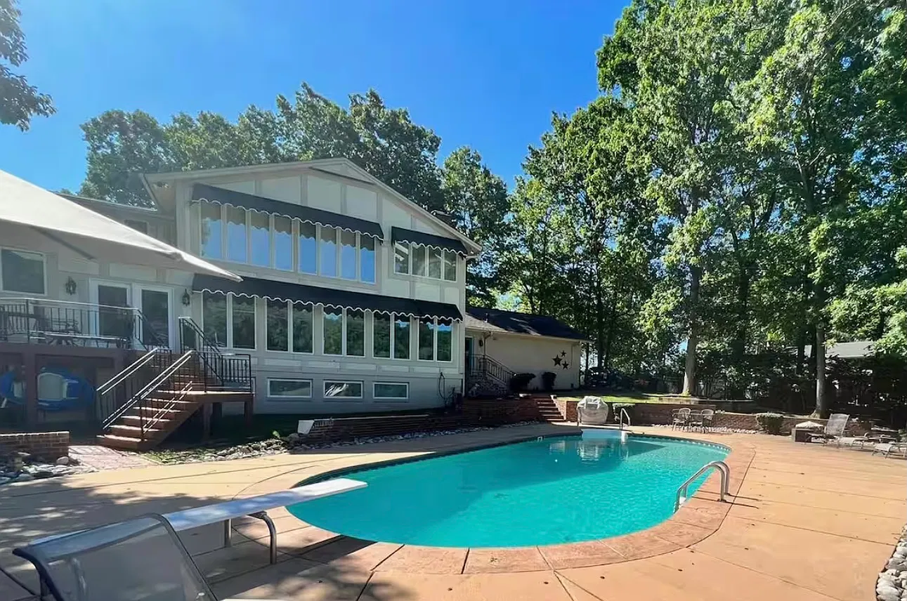 4 bed, 4350 sqft, $6,500 — Photo 4