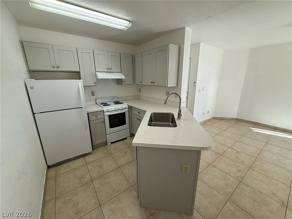 1 bed, 1.0 bath, 462 sqft, $980 — Photo 2