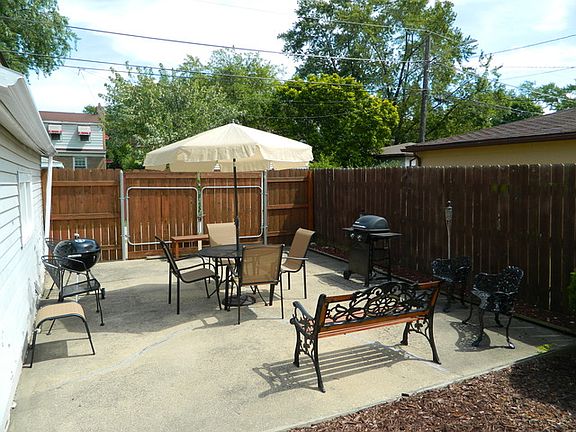 5th image of 709 Portsmouth Ave