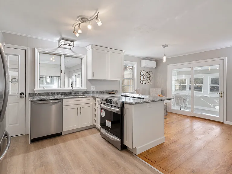 60 Indian Spring Rd — Photo 8