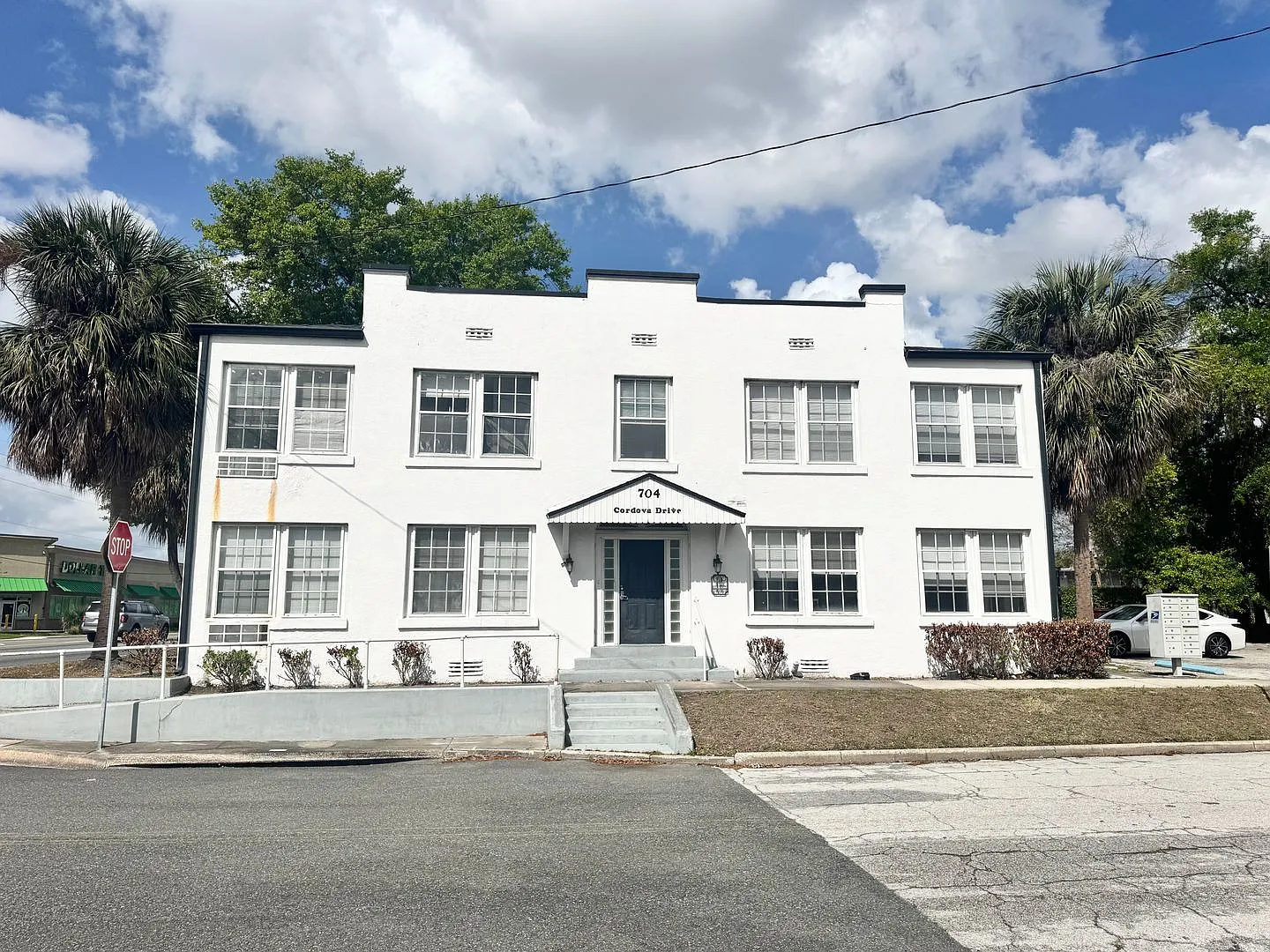 Cordova Drive # 6 — Photo 1