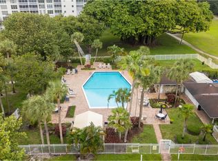 3000 S Course Dr APT 304, Pompano Beach, FL 33069