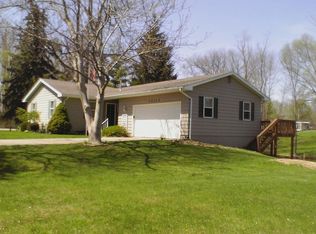 10015 Burgandy Blvd, Dimondale, MI 48821