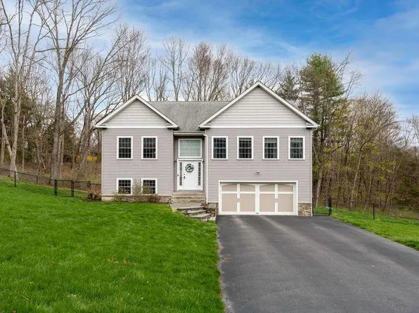 24 Sunrise Lane, Poughkeepsie, NY 12603