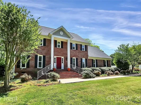 9020 Bartlett Rd, Mint Hill, NC 28227