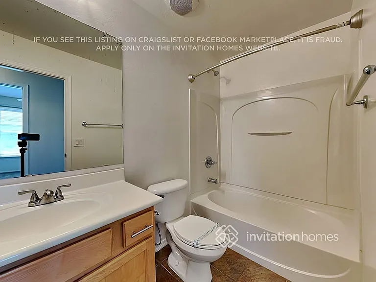 2246 E Bowker St — Photo 16