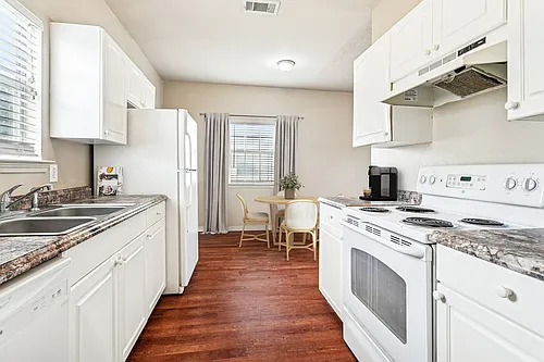 Charming Cottages for Rent in Waveland 1 & 2 Bedroom Units Available at Cambridge Cottages! Photo 1