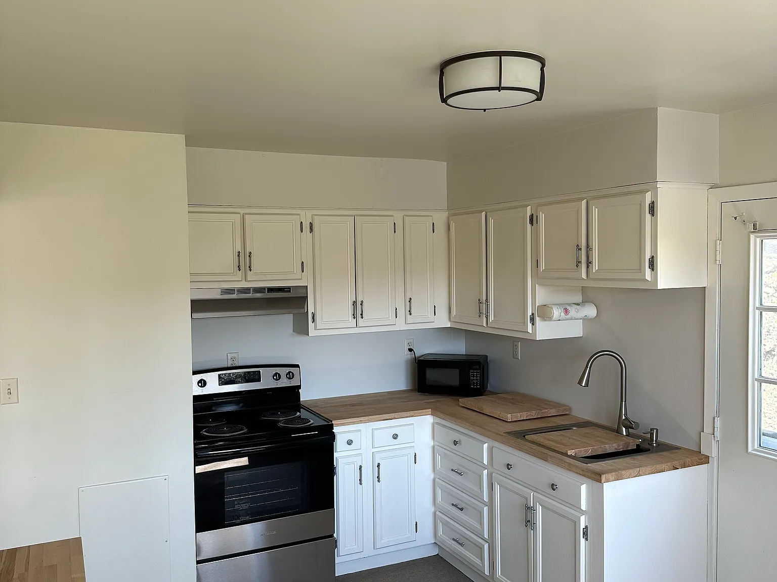 235 Spring Garden Ave — Photo 1