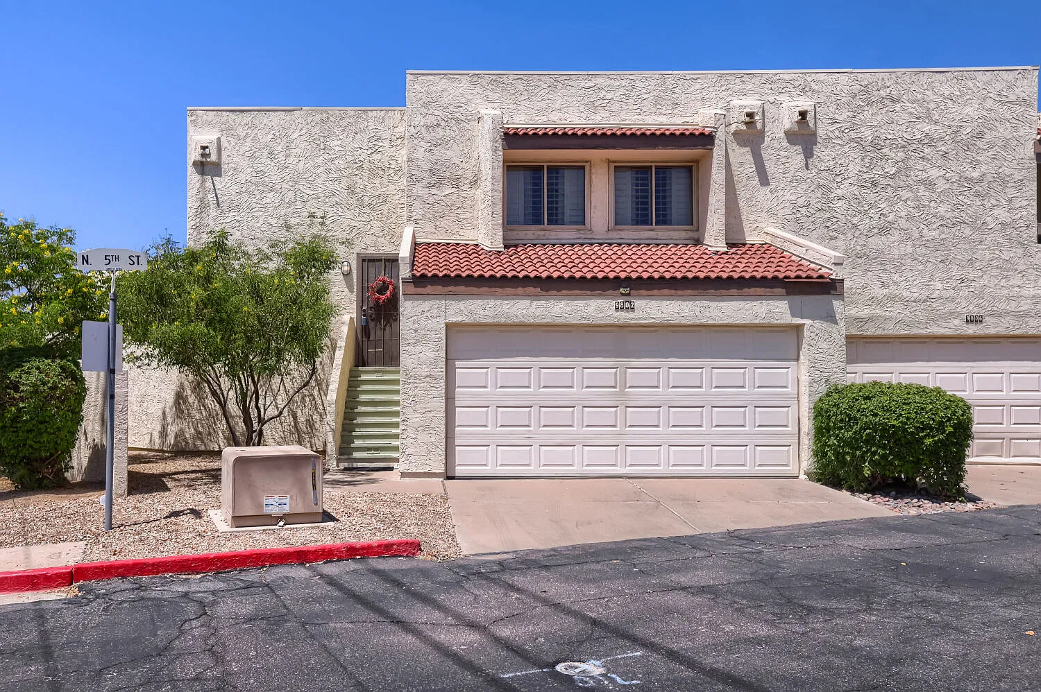 2 bed, 1566 sqft, $2,500 — Photo 1