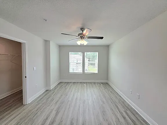 8654 Meadow Flower Ln — Photo 10